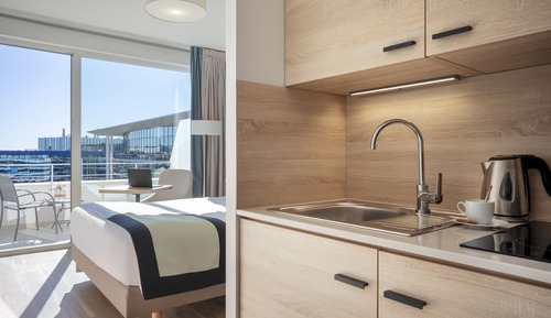 Studio, 1 Double Bed (with Balcony)