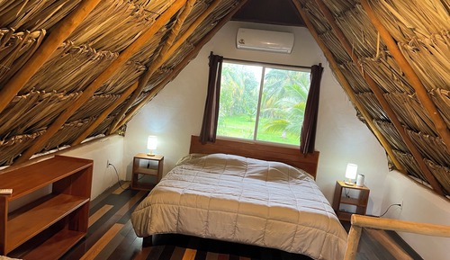 Standard Villa, Lake View