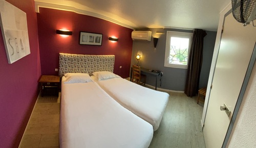 Comfort Twin Room