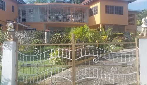 Deluxe House, 3 Bedrooms, Non Smoking, Pool View