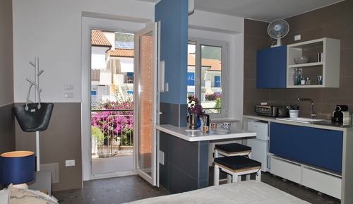 House, 1 Bedroom, Smoking, Balcony