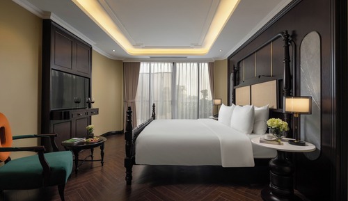Crown Suite