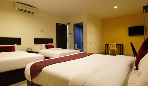 Standard Quadruple Room