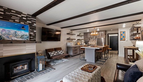Condo, 2 Bedrooms