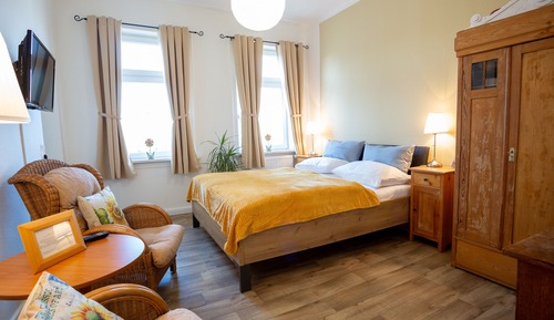 Standard Double Room, Private Bathroom, Park View