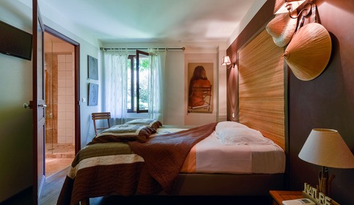 Double Room, 1 Queen Bed