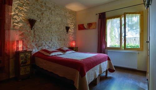 Double Room, 1 Queen Bed