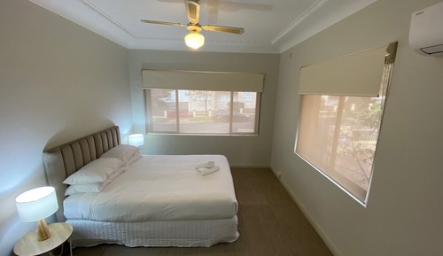 Deluxe Room, 1 Queen Bed
