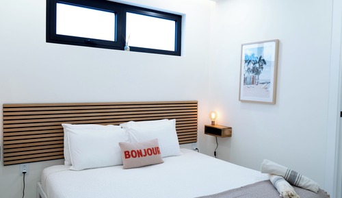 Beautiful 2 Bedroom with Garden