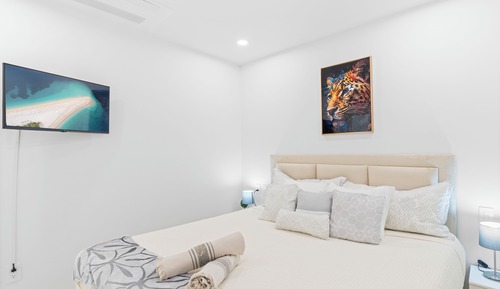 Premier Apartment