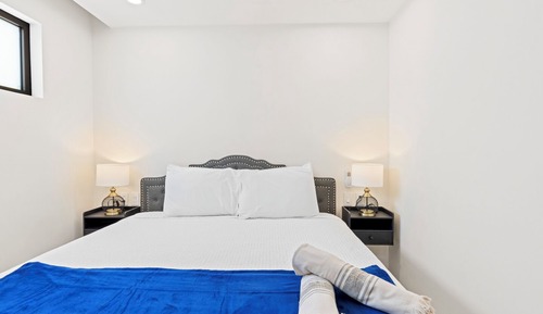 Premier Apartment