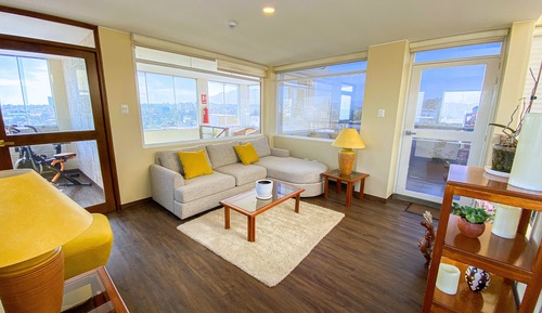 Deluxe Duplex, 1 King Bed, Jetted Tub, City View
