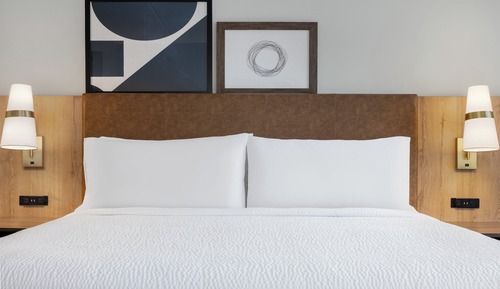 Suite, 1 Bedroom, Accessible Bathtub, Kitchen (Communications & Mobility)