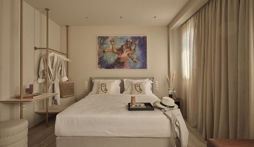 Superior Acropolis King Room