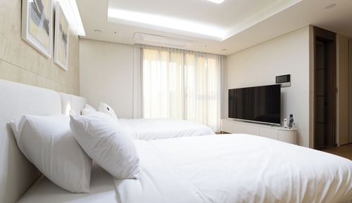 Connecting Family Suite