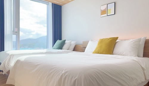Connecting Suite A