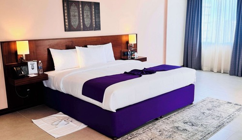 Junior Suite, 1 King Bed