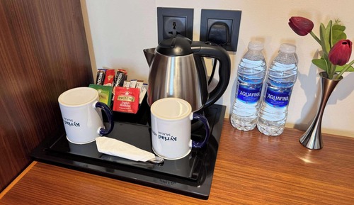 Deluxe Room, 1 King Bed