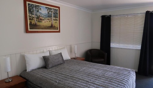 Deluxe Room, 1 Queen Bed