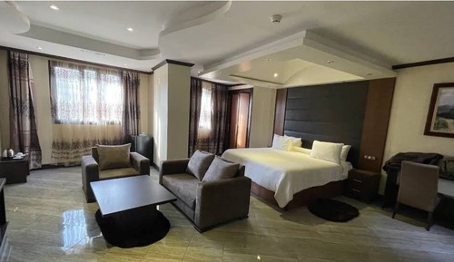 Standard Suite
