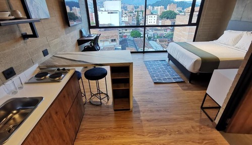 Deluxe Studio