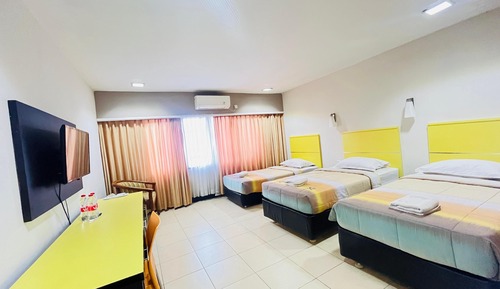 Business Triple Room