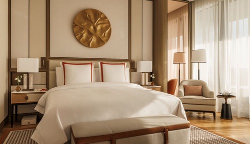 Marina Deluxe Room with Marina & Dubai Skyline Views - includes Private Terrace (11 sqm)