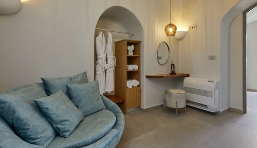 Grand Suite, 2 Bedrooms, Jetted Tub, Partial Sea View
