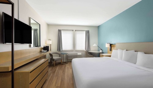 Room, 1 King Bed, Non Smoking