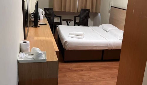 Standard Room, 1 Queen Bed