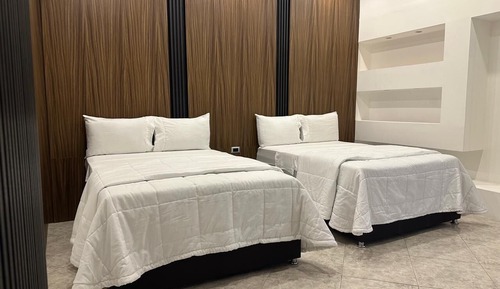Signature Room
