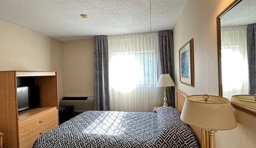 Economy Room