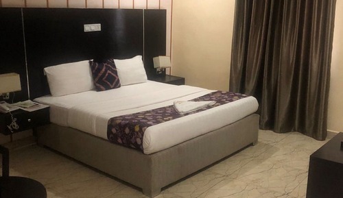 Basic Single Room