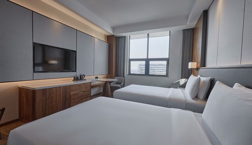 Selected Deluxe Twin