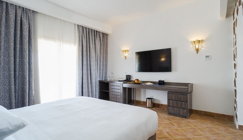 Deluxe Double Room, Garden View