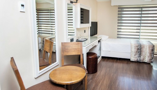 Comfort Triple Room
