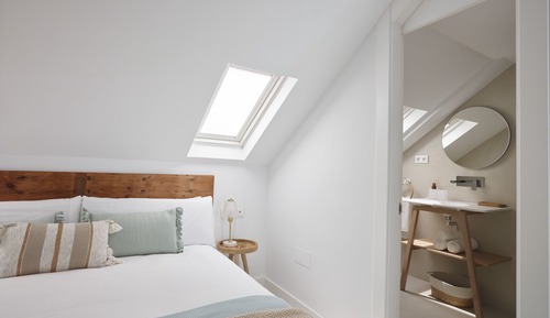 Double Room (King bed)