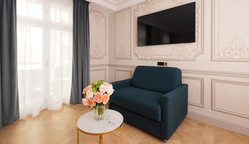 Family Studio, 1 Queen Bed with Sofa bed