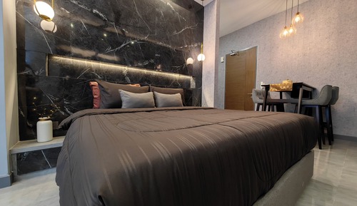 Premium Studio, 1 King Bed, Bathtub