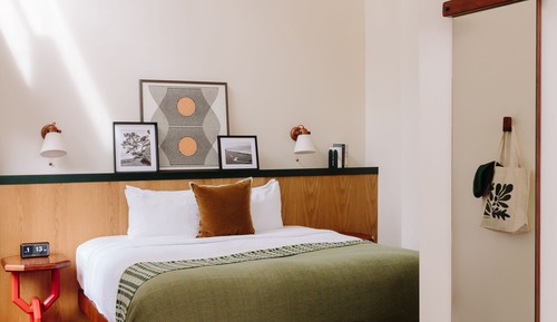 Suite with 1 King bed