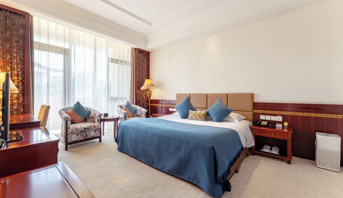 Executive Studio Suite