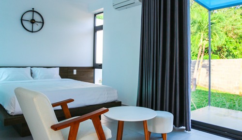 Deluxe Double Room, Bathtub, Garden View