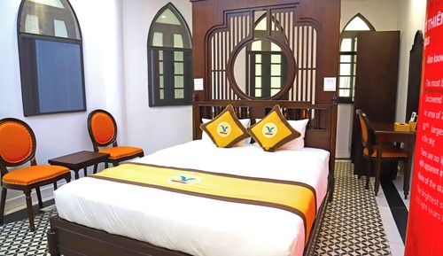 Deluxe Double Room, Hill View, Courtyard Area