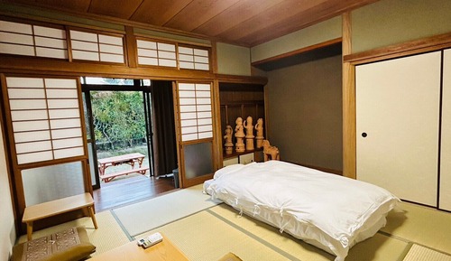 Family Room, Courtyard Area