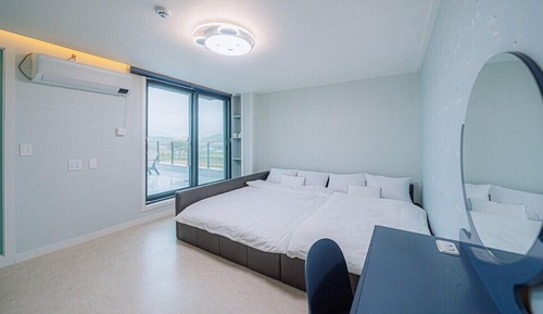 Room (3dong)