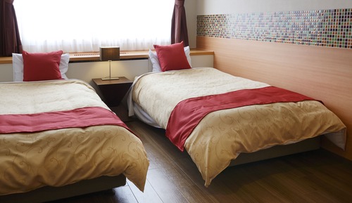 [Comfort Floor Seiryu no Mori] Western-Style Twin Room (Night View Side), Non Smoking