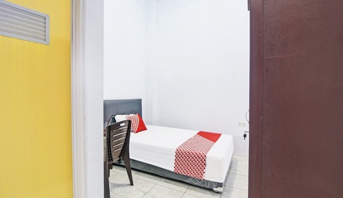 Economy Single Room