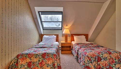 Condo, 3 Bedrooms