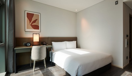Standard Double, Accessible (Han River View)