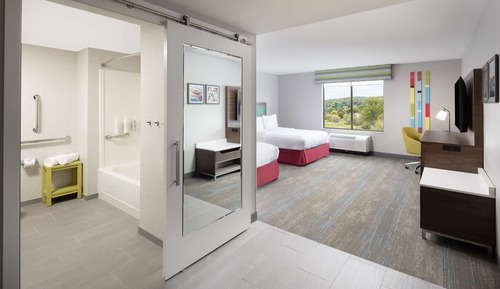 Room, 2 Queen Beds, Accessible, Bathtub (Mobility & Hearing)